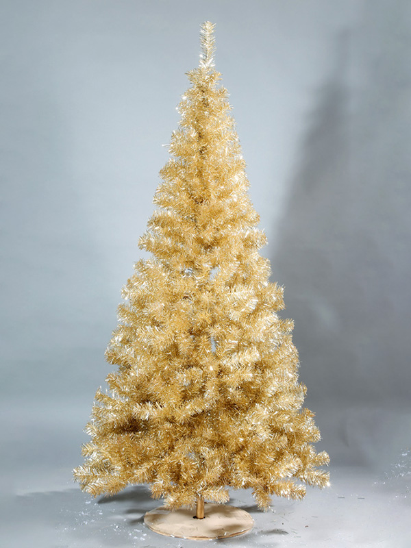 Cây thông Noel thông thường 9A3A8724